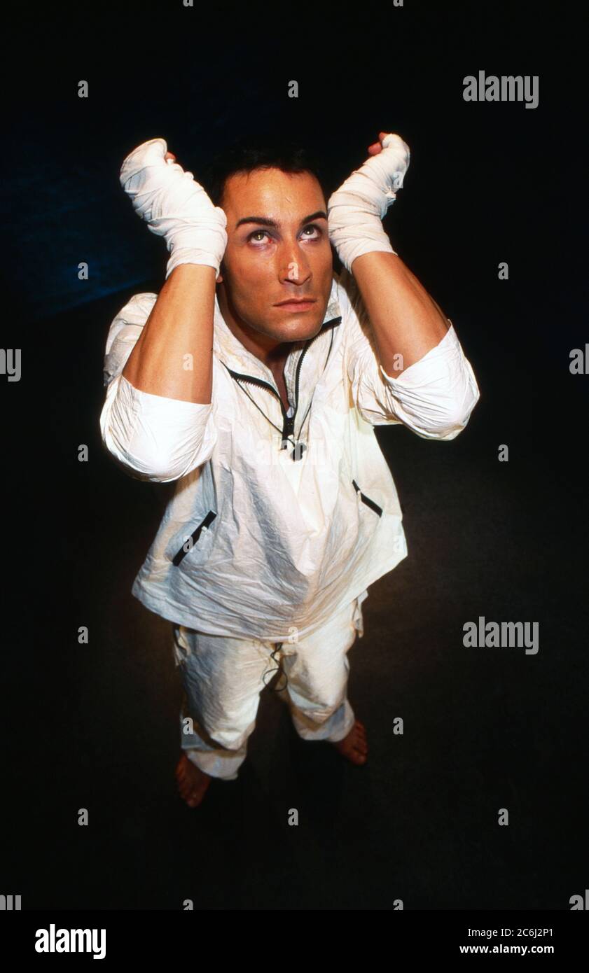 Laurent Daniels, deutscher Schauspieler und Sänger, dreht sein neues Musikvideo, Deutschland 1999 Stock Photo