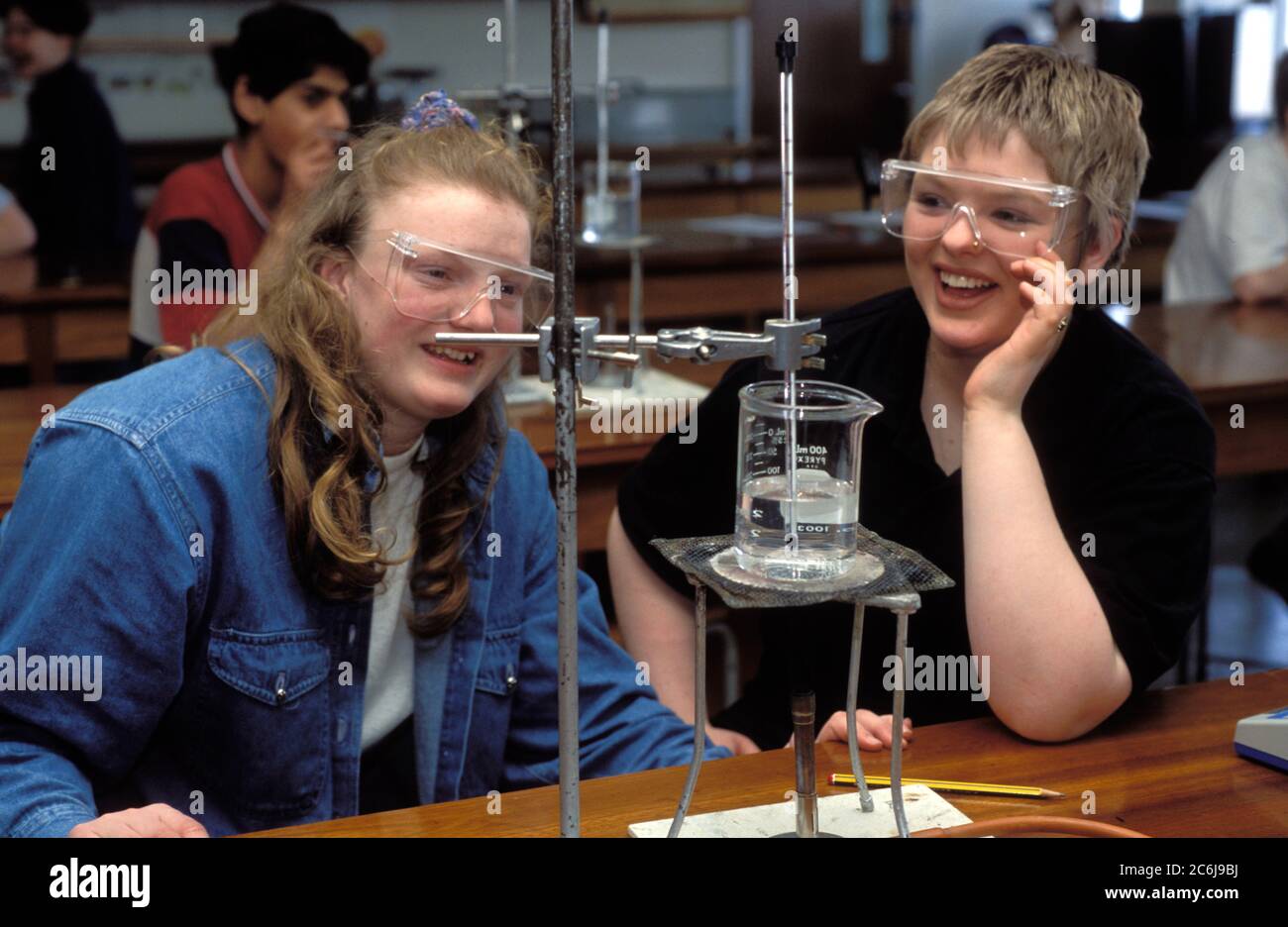 a-level-chemistry-students-doing-experiment-huddersfield-technical