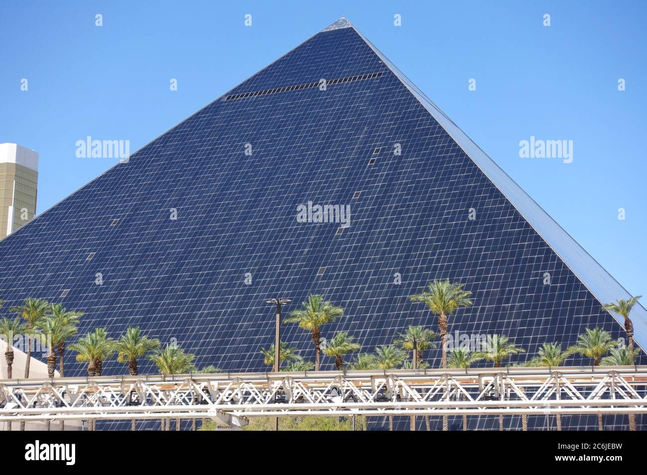 The Luxor Obelisk in Las Vegas Editorial Photography - Image of  architecture, obelisk: 252905717