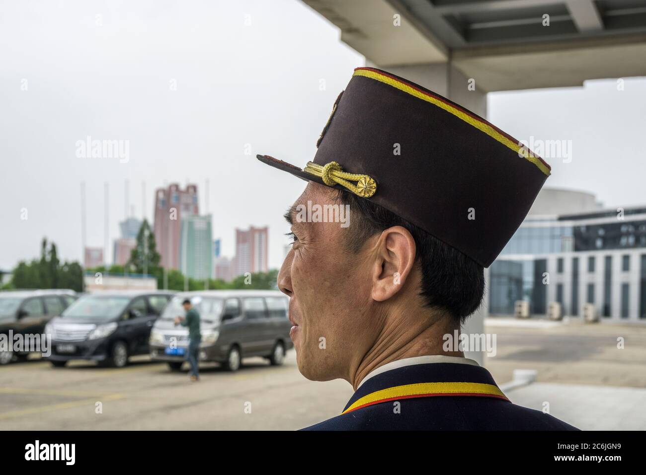Hotel doorman hires stock photography and images Alamy