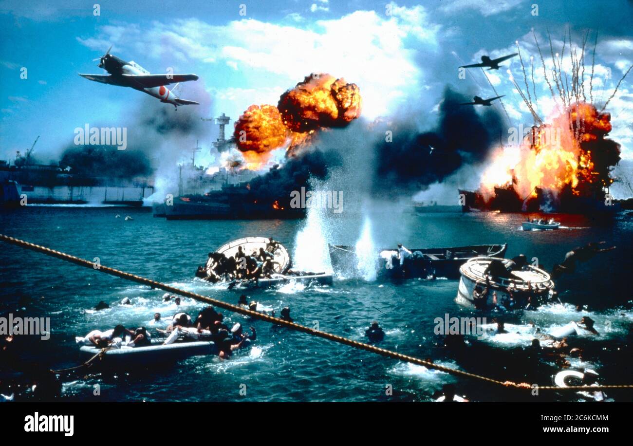 Los Angeles.CA.USA. Scene in ©Buena Vista Pictures film, Pearl Harbor  (2001) Director: Michael Bay Writer: Randall Wallace Source: Japanese  attack at Pearl Harbor, December 1941. Ref:LMK106-SLIB070620-001 Supplied  by LMKMEDIA. Editorial Only. Landmark