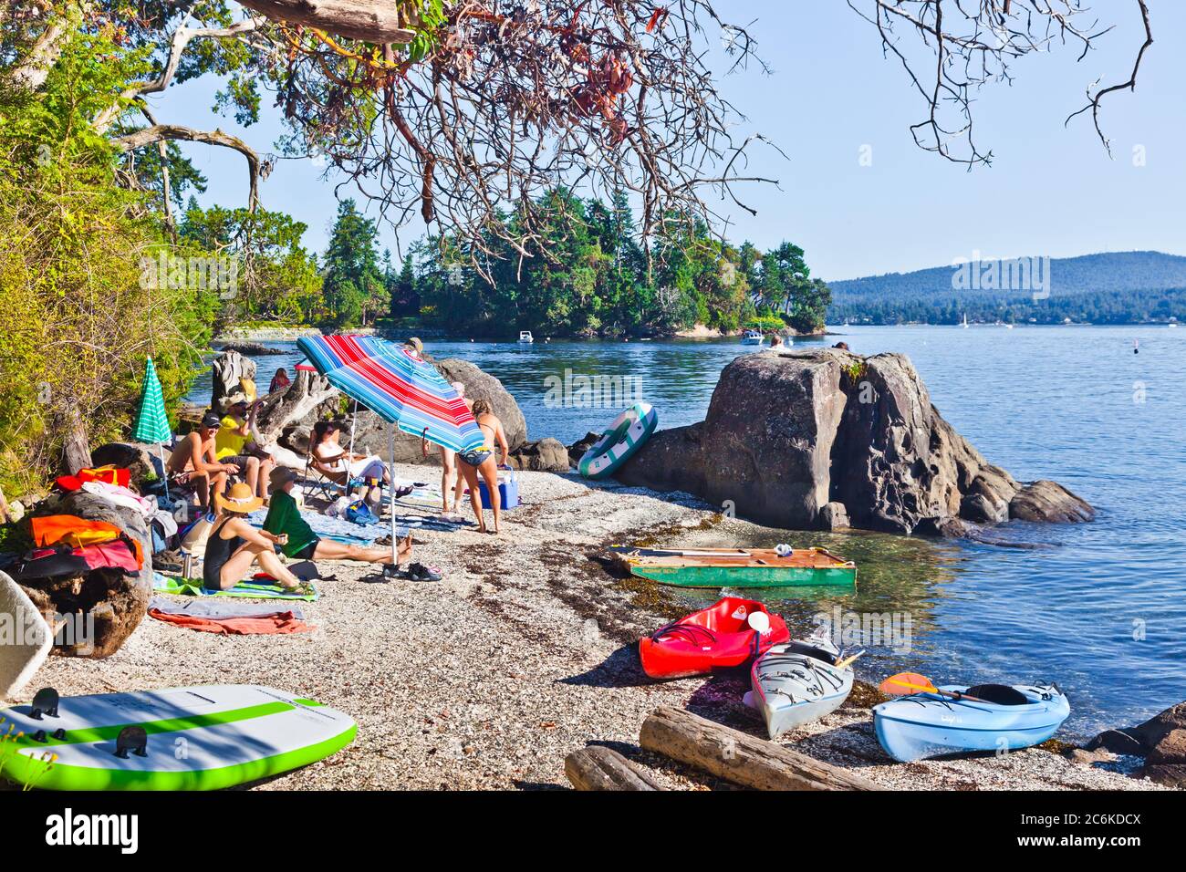 Family picnic beach hi-res stock photography and images - Alamy