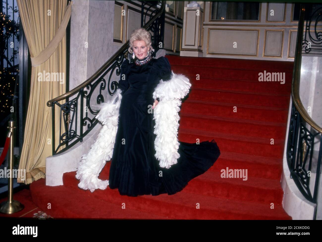 Actreee Zsa Zsa Gabor making a grand entrance at a gala the Beverly Hilton Hotel in Beverly Hills, CA circa 1970s. Stock Photo