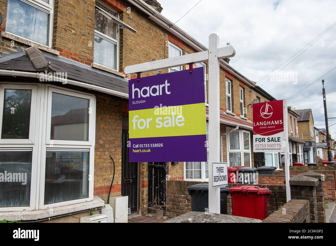 Slough, Berkshire, UK. 10th July, 2020. More properties are expected to come onto the market now following the announcement that the threshold for paying stamp duty up to £500,000 has been removed temporarily following the Coronavirus Pandemic. Credit: Maureen McLean/Alamy Stock Photo