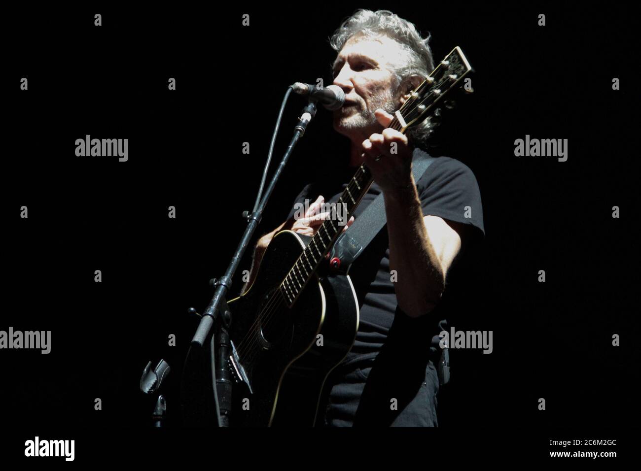 RIO DE JANEIRO, 29.03.2012: Roger Waters performs on Joao Havelange Stadium in Rio de Janeiro (Néstor J. Beremblum / Alamy News) Stock Photo