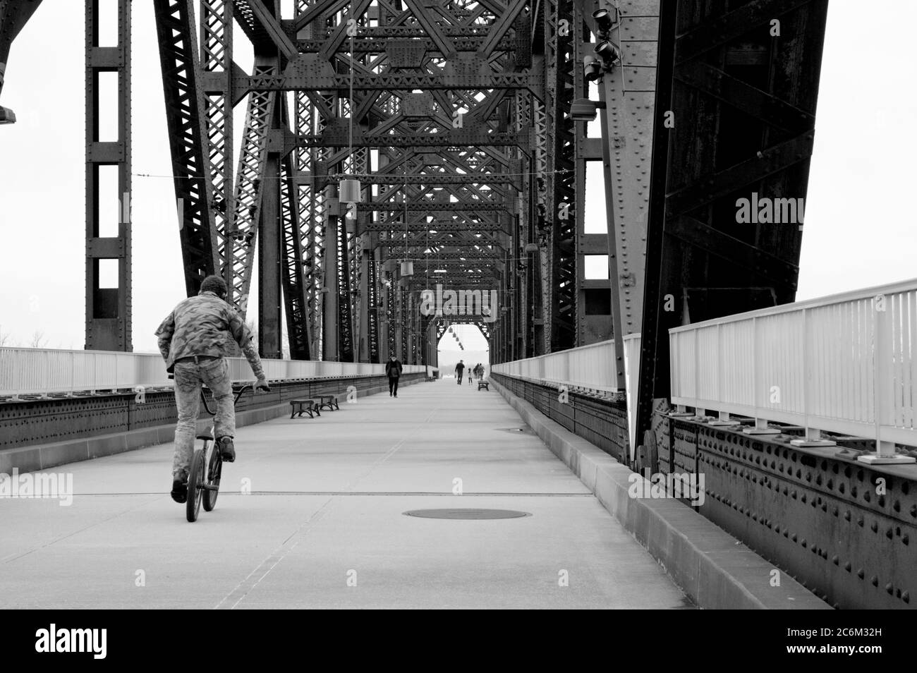 Big Four Bridge over the Ohio River connecting Louisville, Kentucky and Jeffersonville, Indiana. Stock Photo