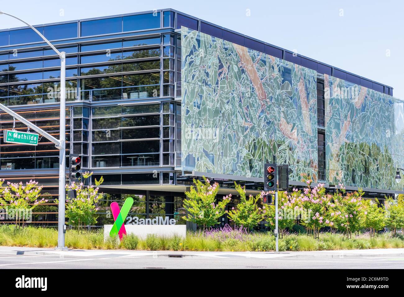 July 9, 2020 Sunnyvale / CA / USA - The new 23andme headquarters in Silicon Valley; Based on a saliva sample, 23andMe provides reports about the custo Stock Photo