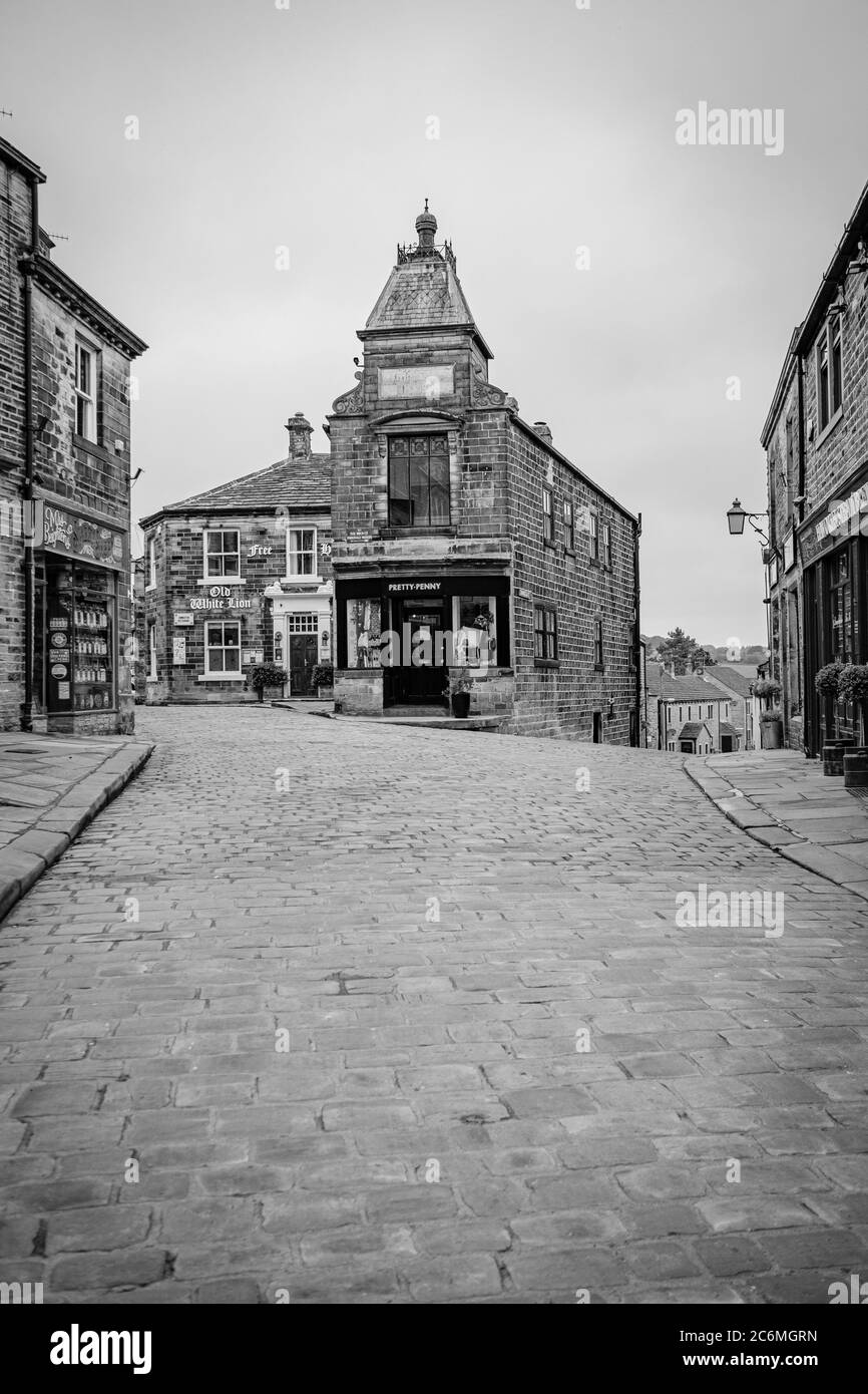 Haworth buildings Black and White Stock Photos & Images Alamy