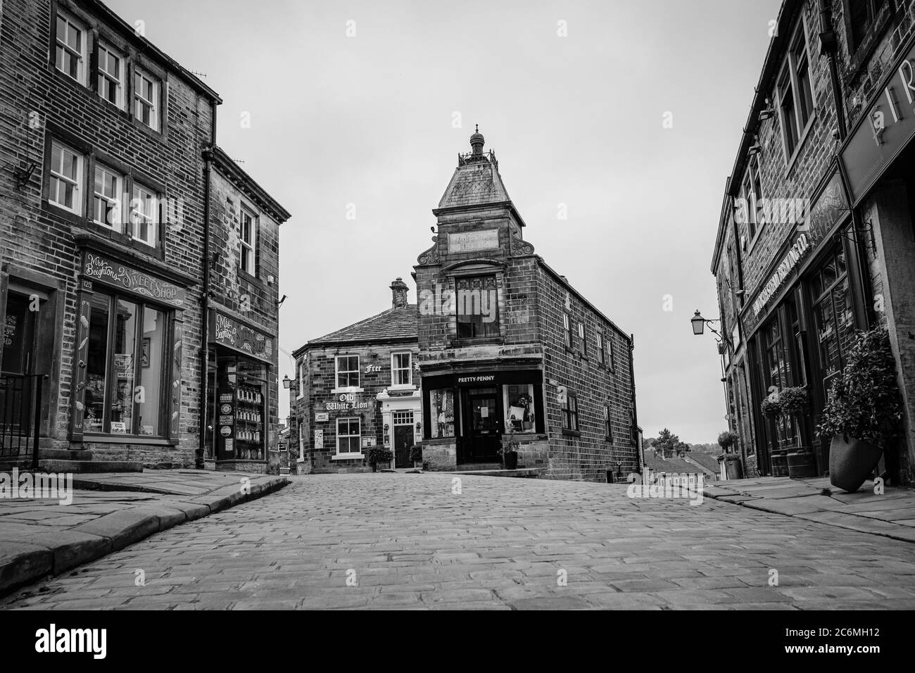 The fleece inn Black and White Stock Photos & Images Alamy