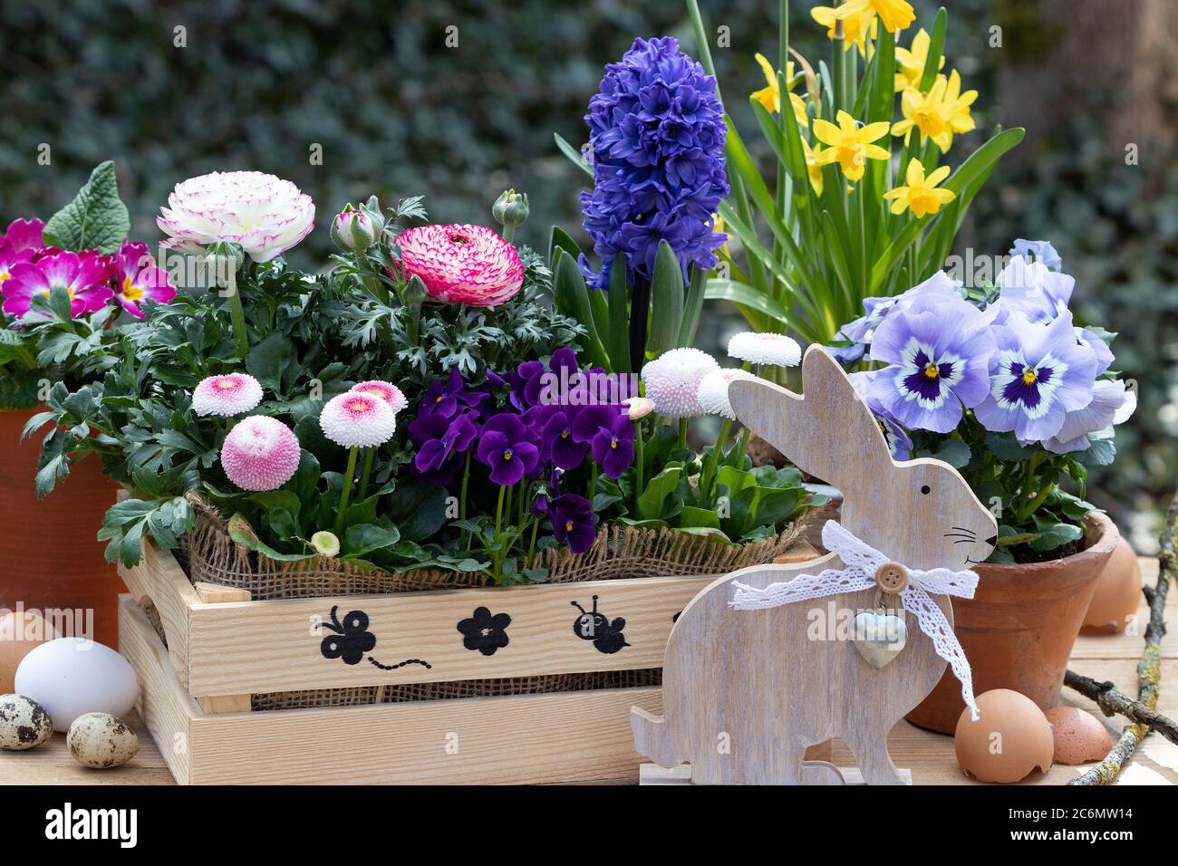 easter decoration with spring flowers and easter bunny Stock Photo