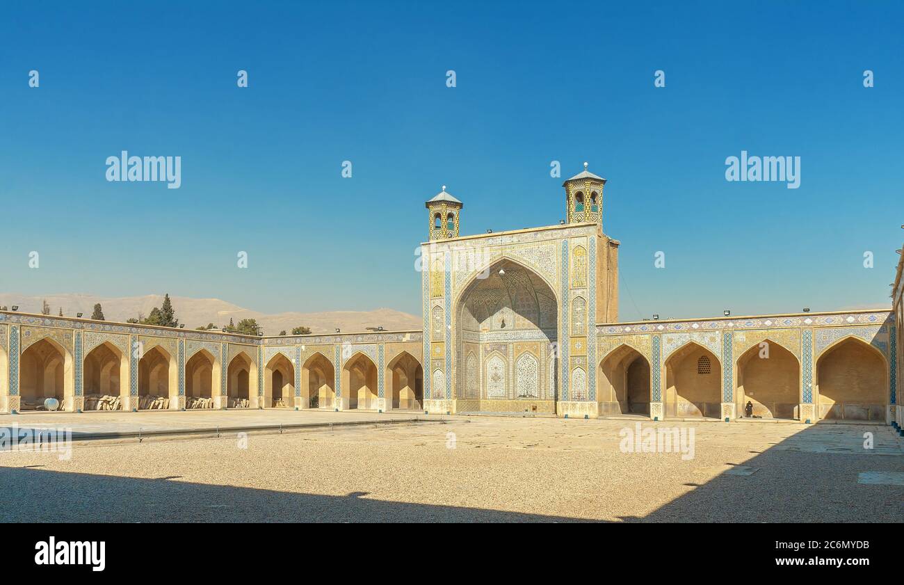 Courtyard of Vakil mosque in Shiraz. Built between 1751 and 1773, restored in the 19th century during the Qajar period. Vakil means regent, which was Stock Photo