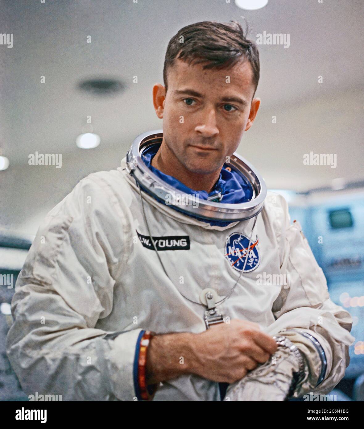 8 March 1965) --- Astronaut John W. Young, the pilot of the Gemini-Titan 3  prime crew, is shown suited up for GT-3 prelaunch test exercises Stock  Photo - Alamy, image size:1180x1390