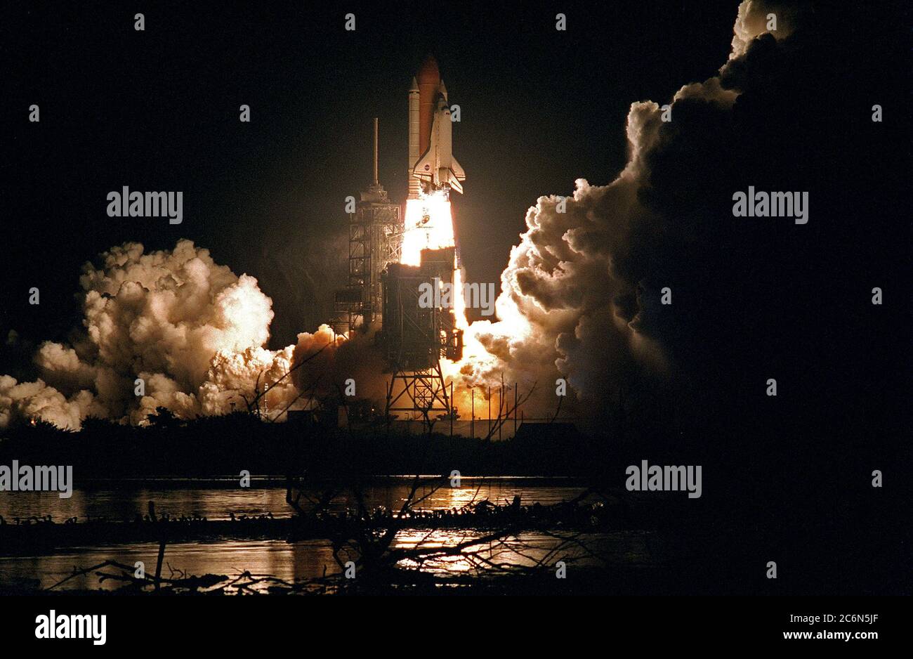 (4 Dec. 1998) --- The Space Shuttle Endeavour lights up the night sky as it embarks on the first mission dedicated to the assembly of the International Space Station (ISS).  Liftoff occurred at 3:35:34 a.m. (EST), December 4, 1998, from Launch Pad 39A at the Kennedy Space Center (KSC), Florida. Stock Photo