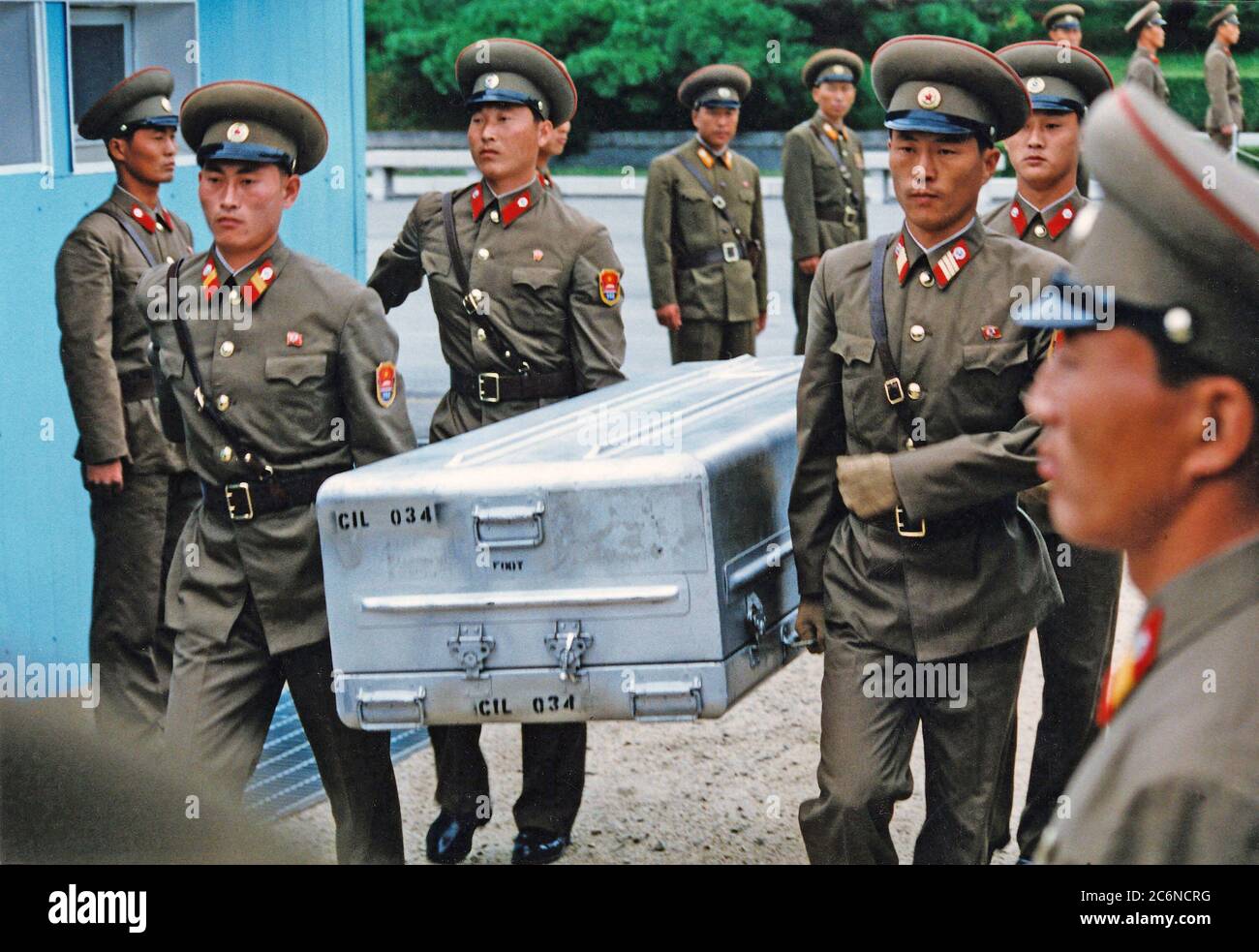 1990s north korean soldiers hi-res stock photography and images - Alamy