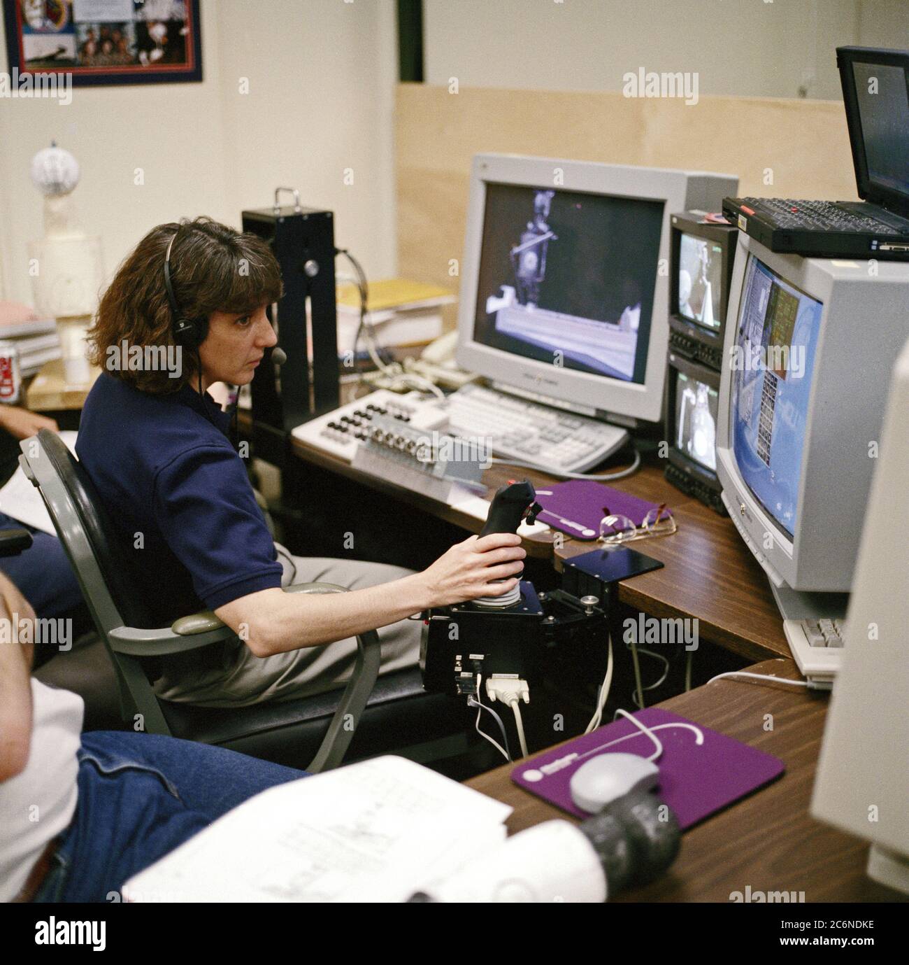 (8 Apr. 1998) --- Astronaut Nancy J. Currie, assigned as a mission specialist for the mission, uses hardware in the virtual reality lab at the Johnson Space Center (JSC) to train for her duties aboard the Space Shuttle Endeavour.  This type computer interface paired with virtual reality training hardware for the assigned space-walking astronauts -- in this case, Jerry L. Ross and James H. Newman -- helps to prepare the entire team for dealing with International Space Station (ISS) elements. Stock Photo
