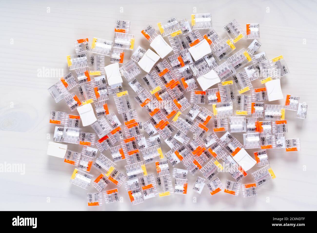 Quick connect terminals wire cable Wire Connectors Universal Compact