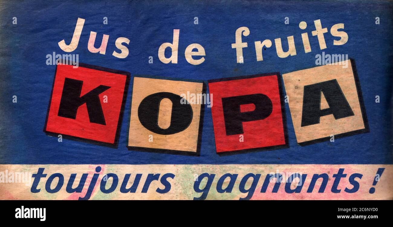 Calot papier publicitaire jus de fruits Kopa / footballeur Raymond Kopa vers 1955 Stock Photo