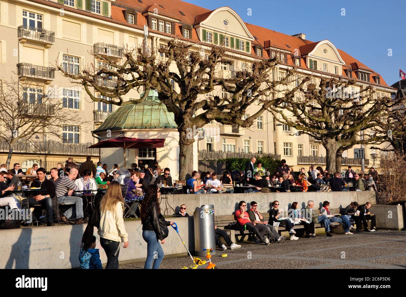 People at lake Zürich promenade enjoying spring time and sunshine Stock Photo