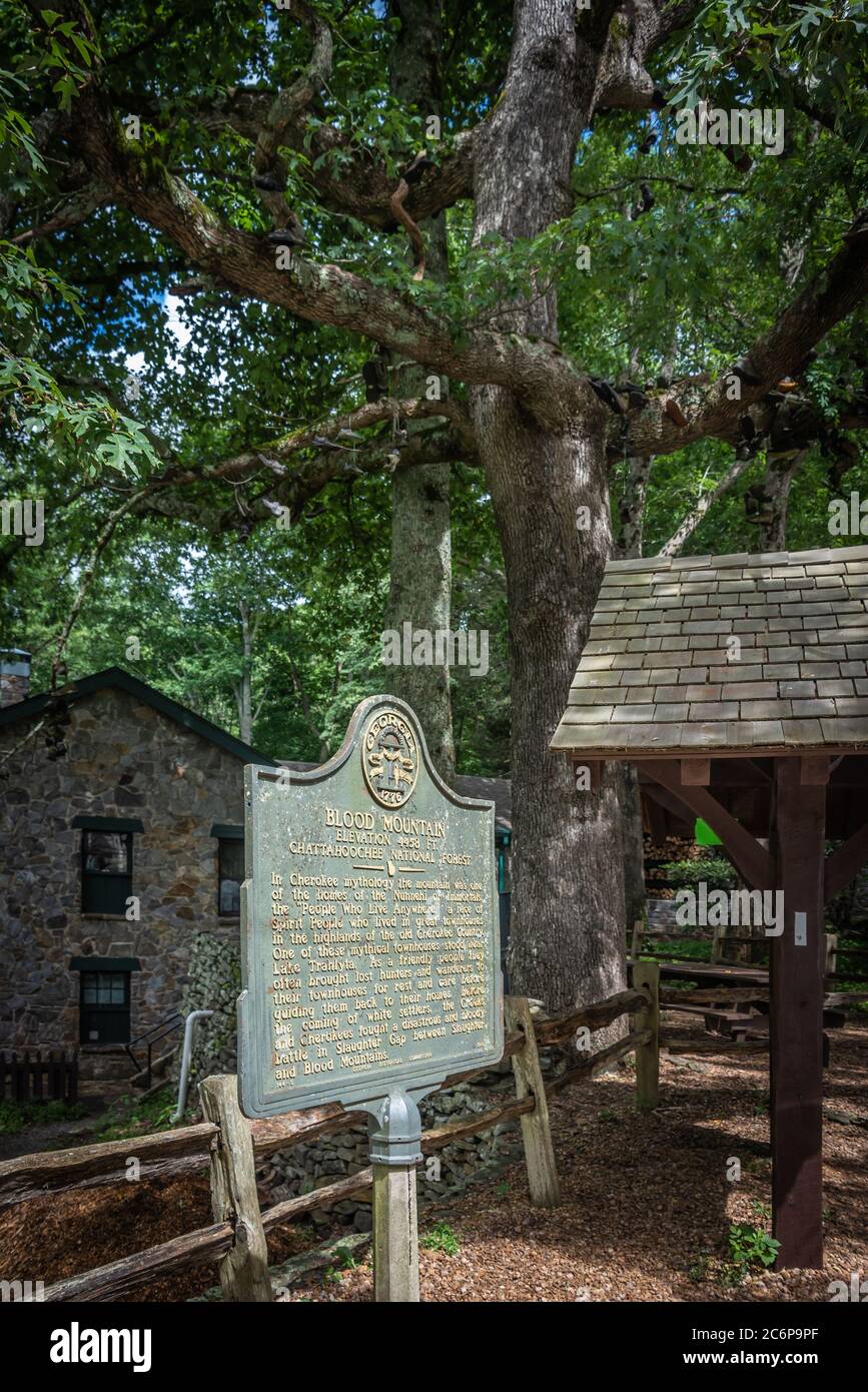 Blood Mountain historical marker along the Appalachian Trail at the Mountain Crossings hostel and outfitter store near Blairsville, Georgia. (USA) Stock Photo