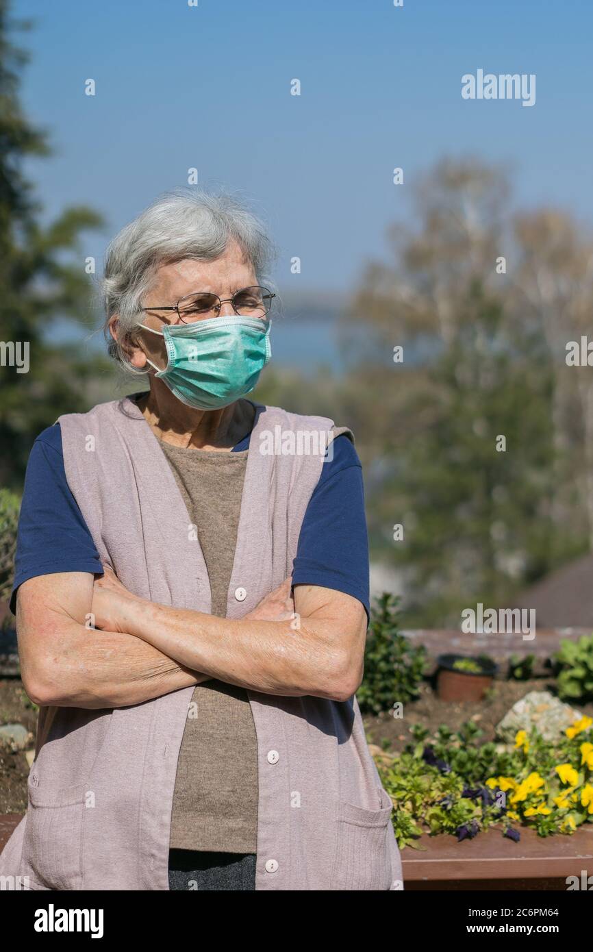 Elderly woman face hi-res stock photography and images - Alamy