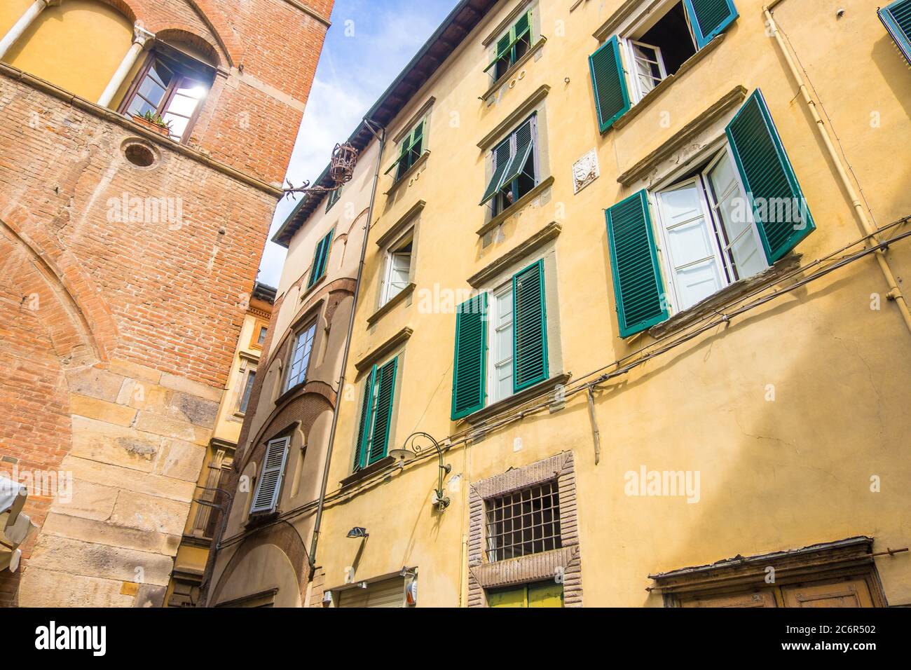 Italian restaurant alley no people hi-res stock photography and images