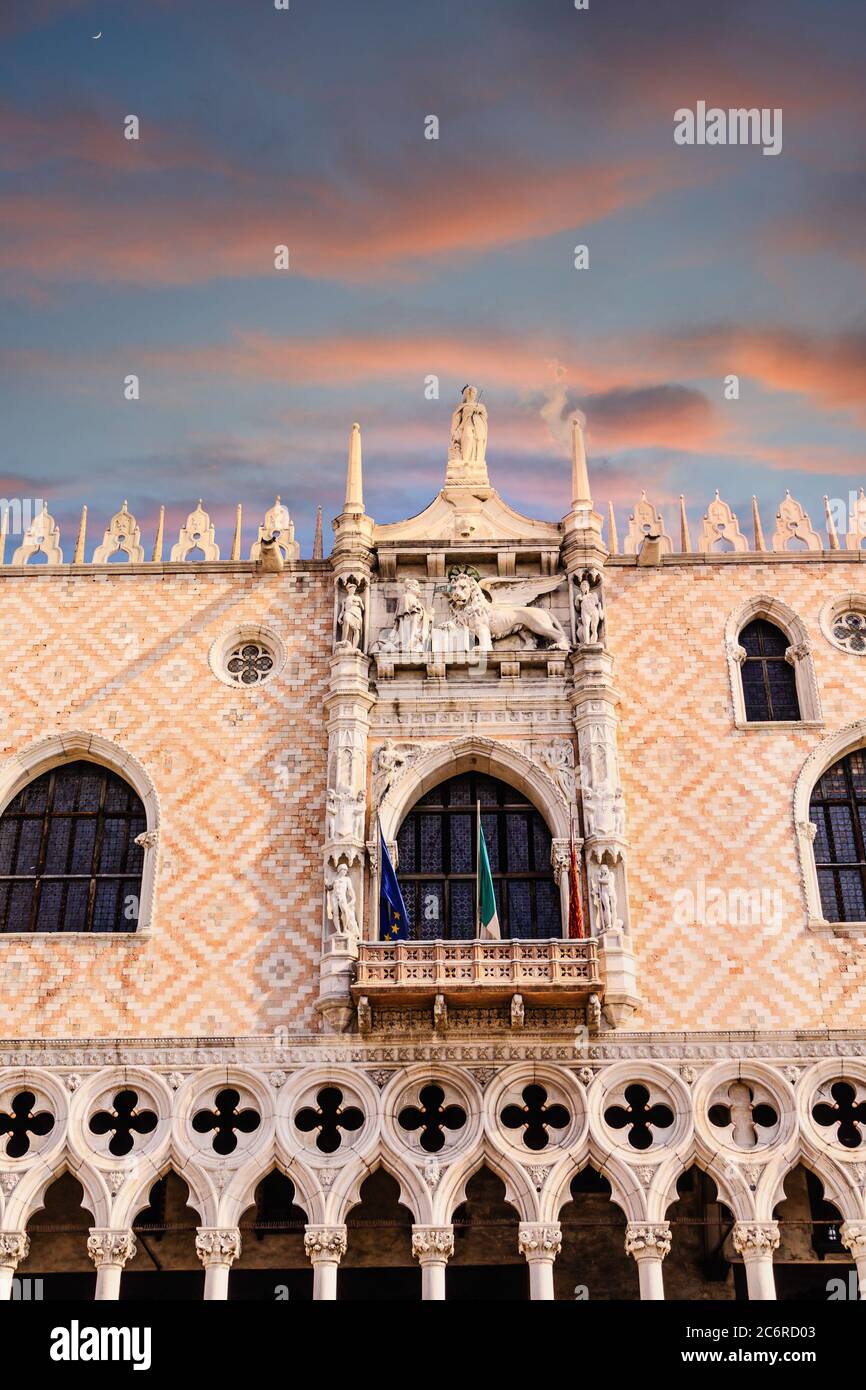 Exterior facade doges palace in hi-res stock photography and images - Alamy