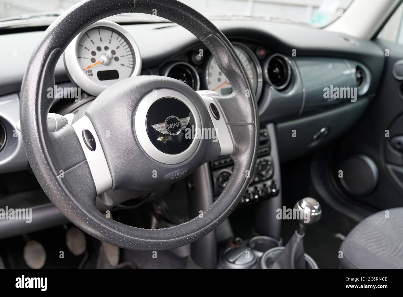 Mini Dashboard High Resolution Stock Photography And Images Alamy