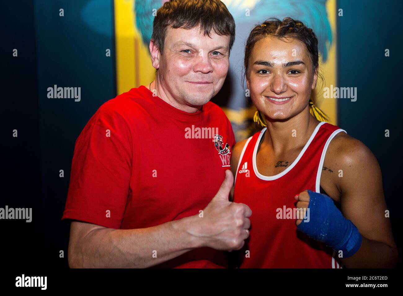 Ukraine featherweight women boxing prospect Lera Eroshenko (R) before
