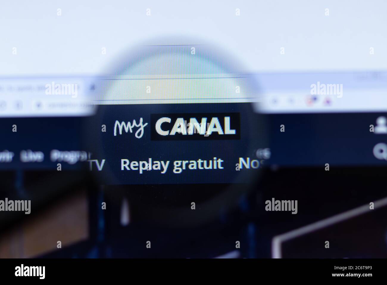 Canal plus hi-res stock photography and images - Alamy