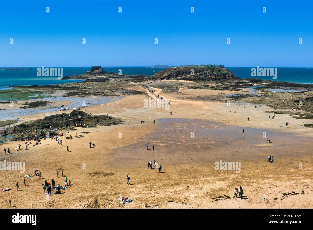 Saint Malo, Brittany, France, Europe. The beaches extend at the foot of the walls. At low tide, the sand dries up to the islands. Stock Photo