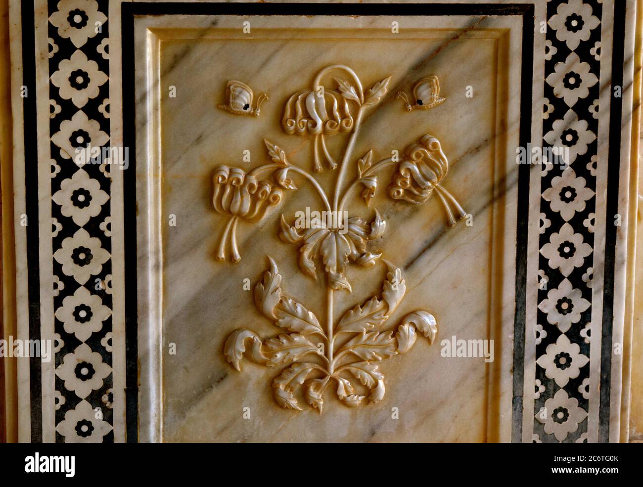 Wall decorations in the Taj Mahal Stock Photo