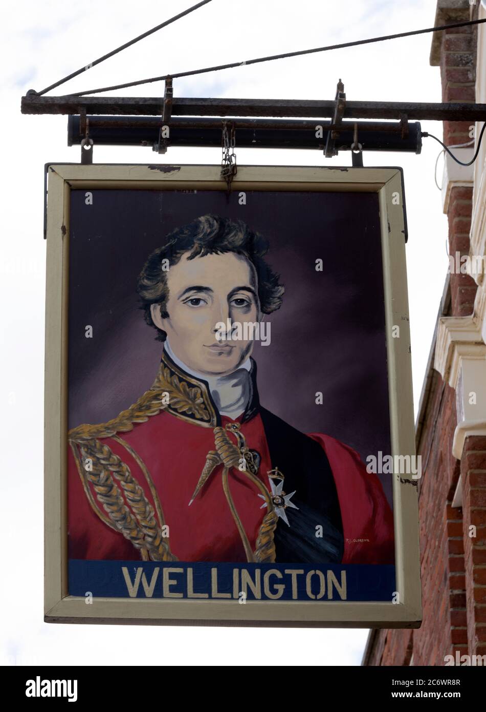 Traditional hanging pub sign at The Wellington public house,  High Street, Old Portsmouth, Portsmouth, Hampshire, England, UK Stock Photo