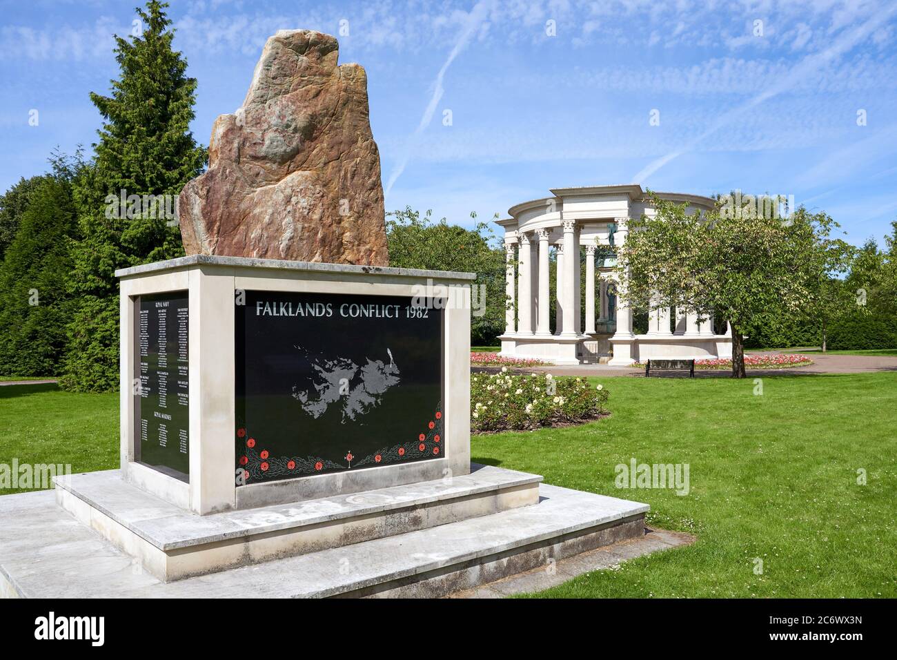 Memorial stone from the people of the Falkland Islands to the Welsh who died in the Falklands Conflict Stock Photo