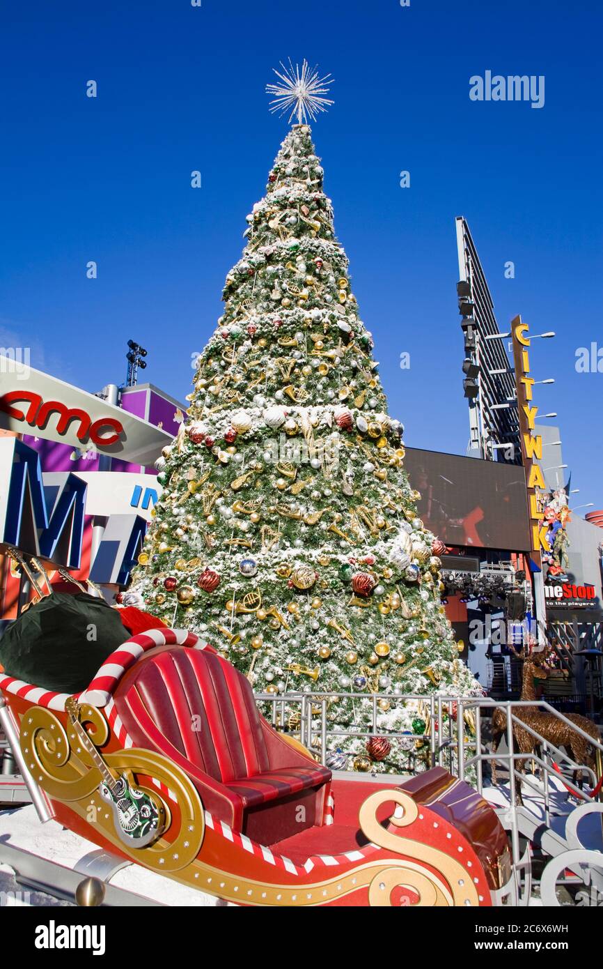 Christmas tree at CityWalk Mall, Universal Studios Hollywood, Los