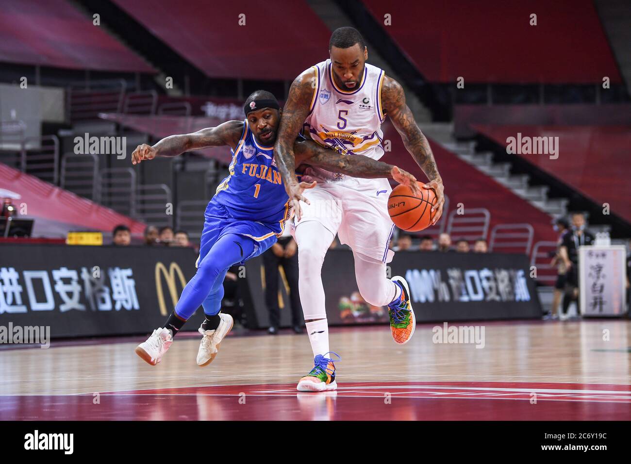 Professional basketball player hires stock photography and images Alamy