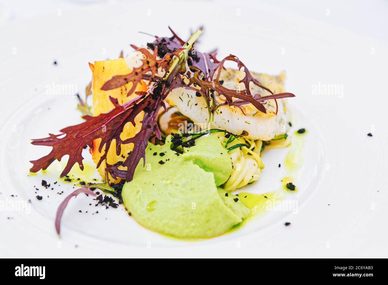 Fancy restaurant hi-res stock photography and images - Alamy