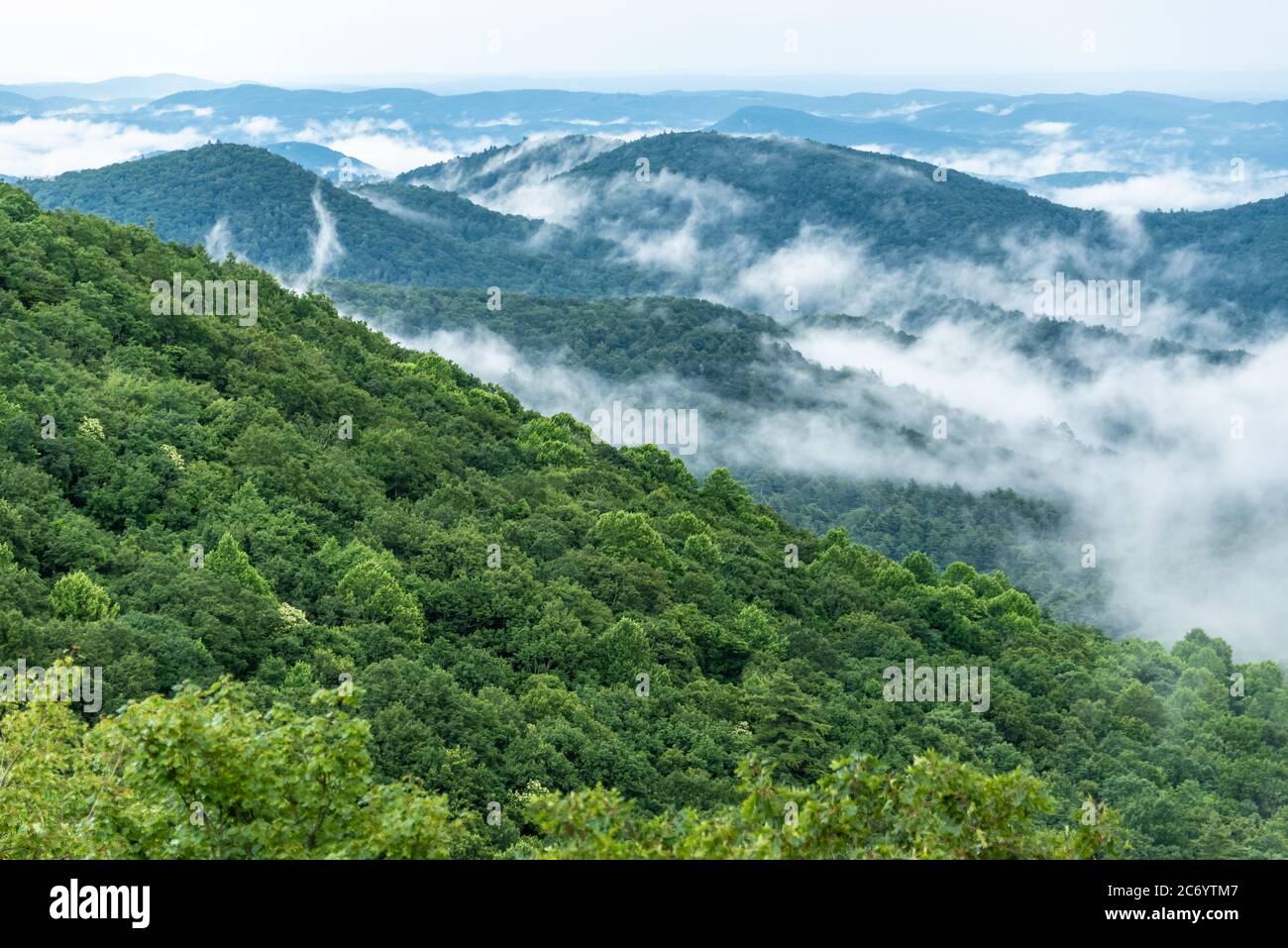 Blue Ridge Mountains scenic landscape of low-lying clouds drifting and climbing through mountain valleys in the North Georgia Mountains. (USA) Stock Photo