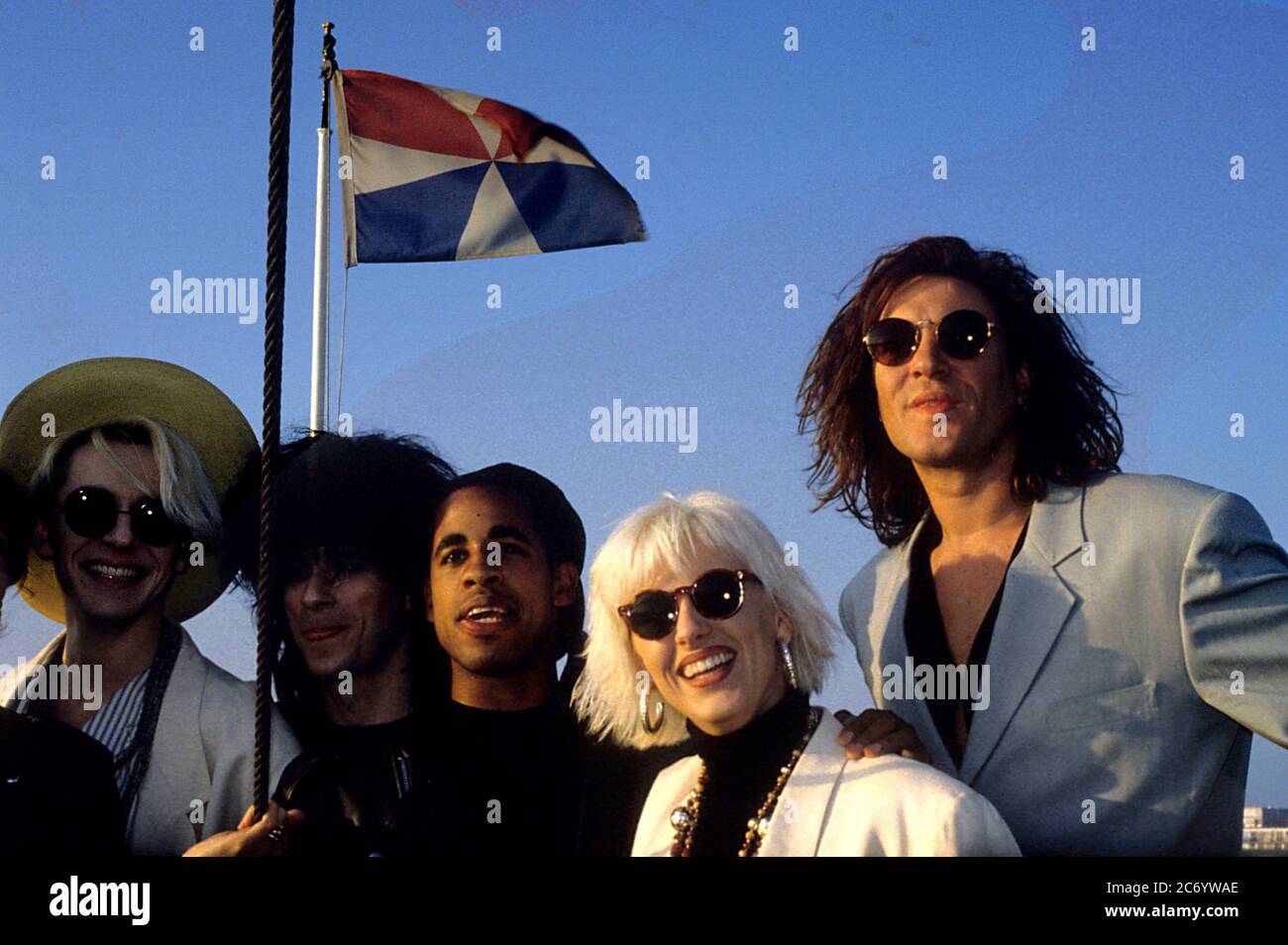 Nick Rhodes, Warren Cuccurullo, Sterling Campbell, Backgroundsangerin and Simon Le Bon from Duran Duran at the photocall for the 'Big Electric Theater' tour in Limeharbour on the Isle of Dogs. London, April 13, 1989 | usage worldwide Stock Photo