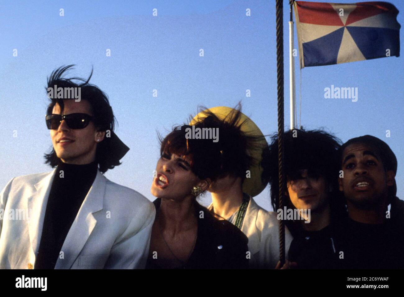 John Taylor, background singer, Nick Rhodes, Warren Cuccurullo and Sterling Campbell of Duran Duran at the photocall for the Big Electric Theater tour in Limeharbour on the Isle of Dogs. London, April 13, 1989 | usage worldwide Stock Photo