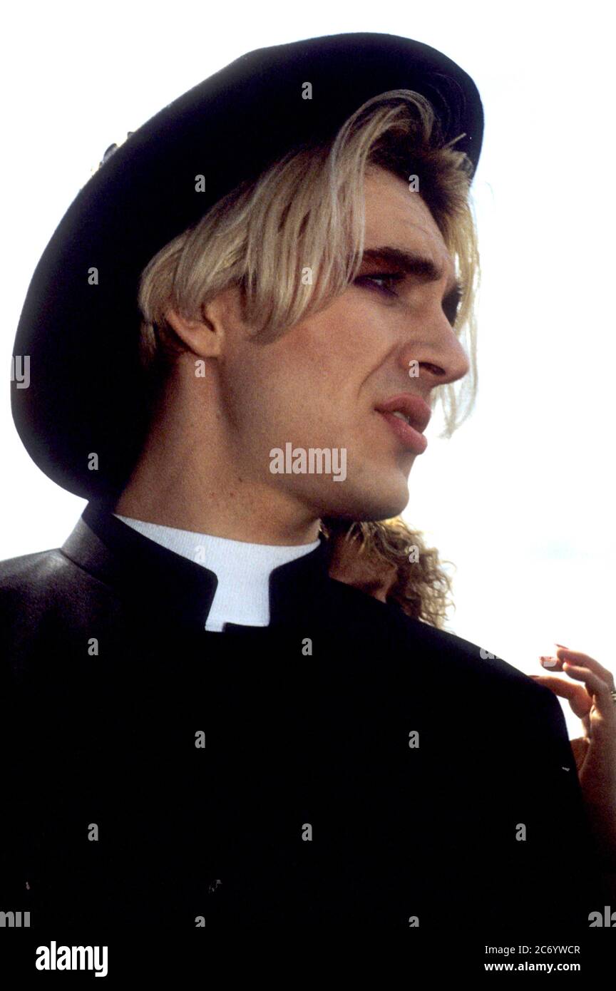 Nick rhodes 1989 hi-res stock photography and images - Alamy