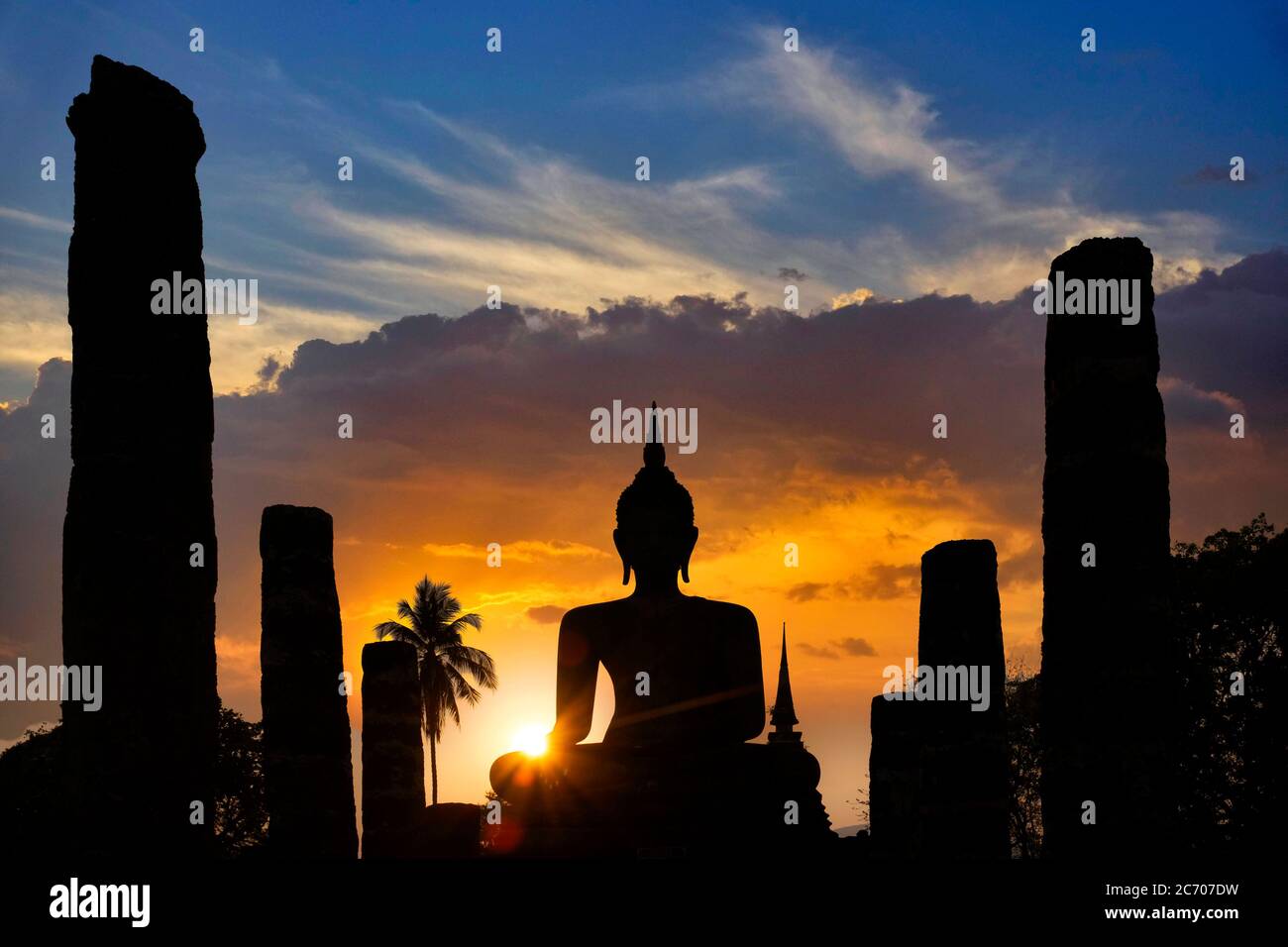 Ruins of Wat Mahathat, Sukhothai Historical Park, Thailand Stock Photo