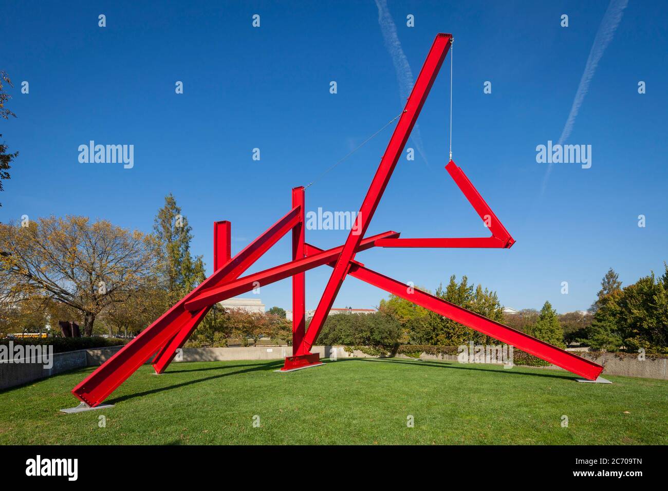 Sculpture by mark di suvero hi-res stock photography and images - Alamy