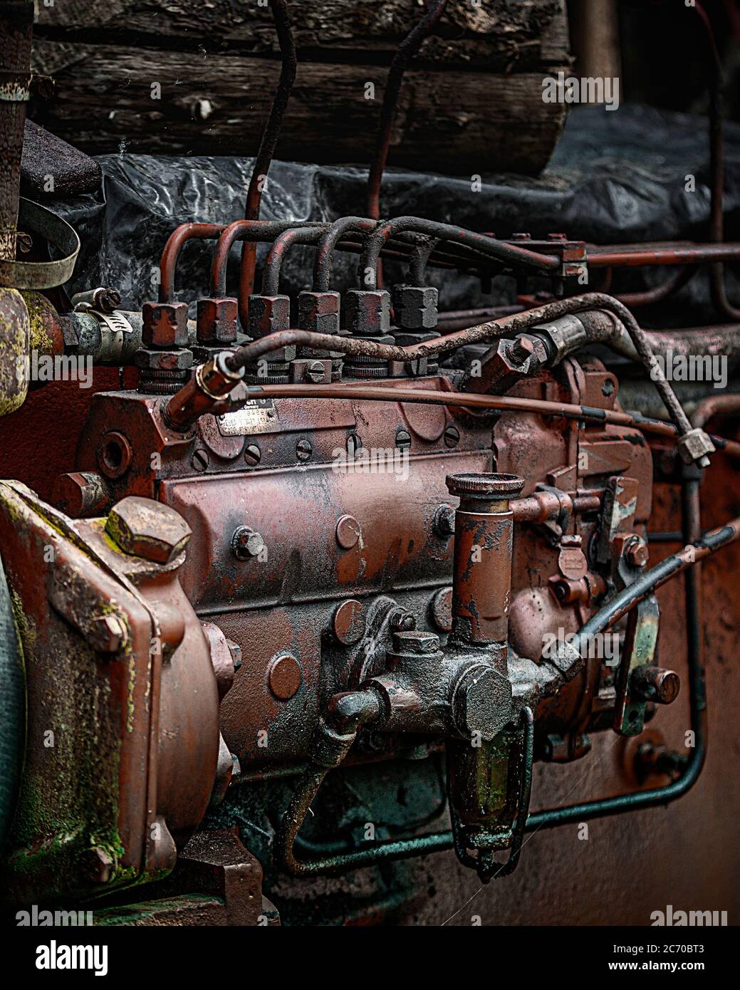 decaying in need or repair american case 970 tractor injectors Stock