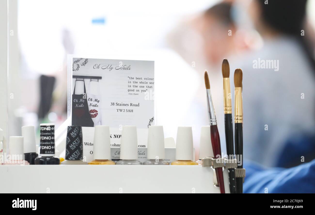 Nail Salon London High Resolution Stock Photography and Images Alamy