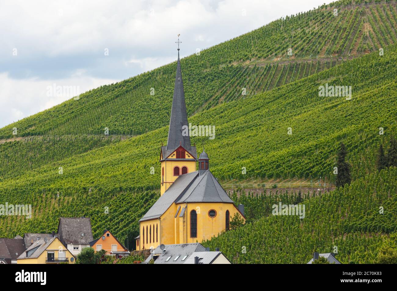 Kirche Sankt Stephanus, Zeltingen an der Mosel, Rheinland-Pfalz, Deutschland Stock Photo