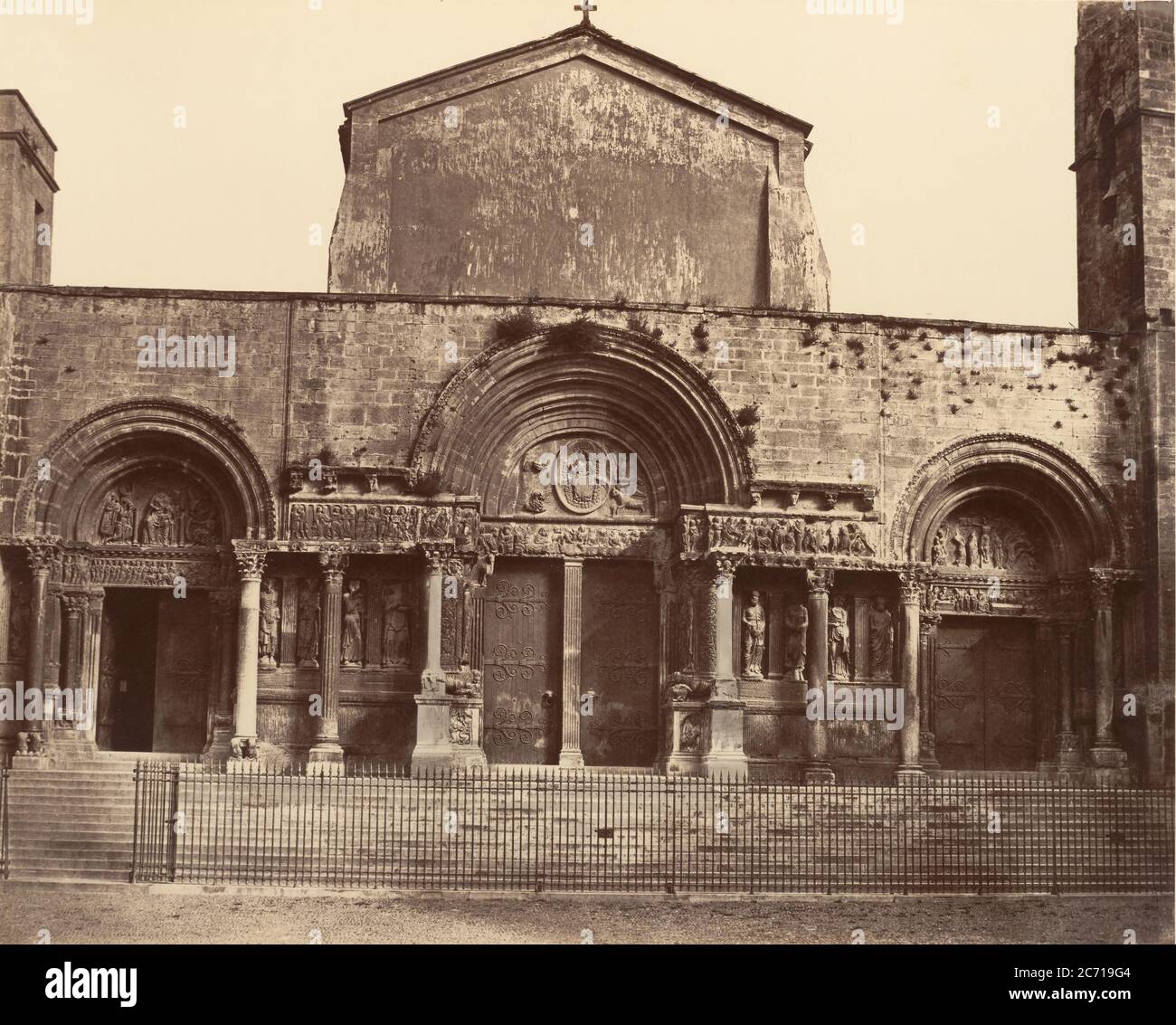 France gard saint gilles abbey hi-res stock photography and images - Alamy
