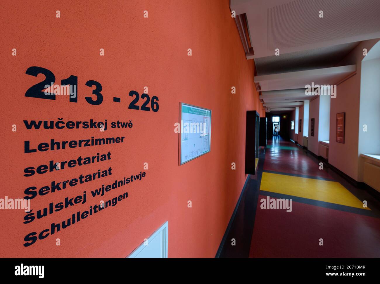 Bautzen, Germany. 10th July, 2020. In Sorbian and in German language in the Sorbian School Centre Bautzen the teachers' room and the secretariat are signposted. Credit: Robert Michael/dpa-Zentralbild/ZB/dpa/Alamy Live News Stock Photo