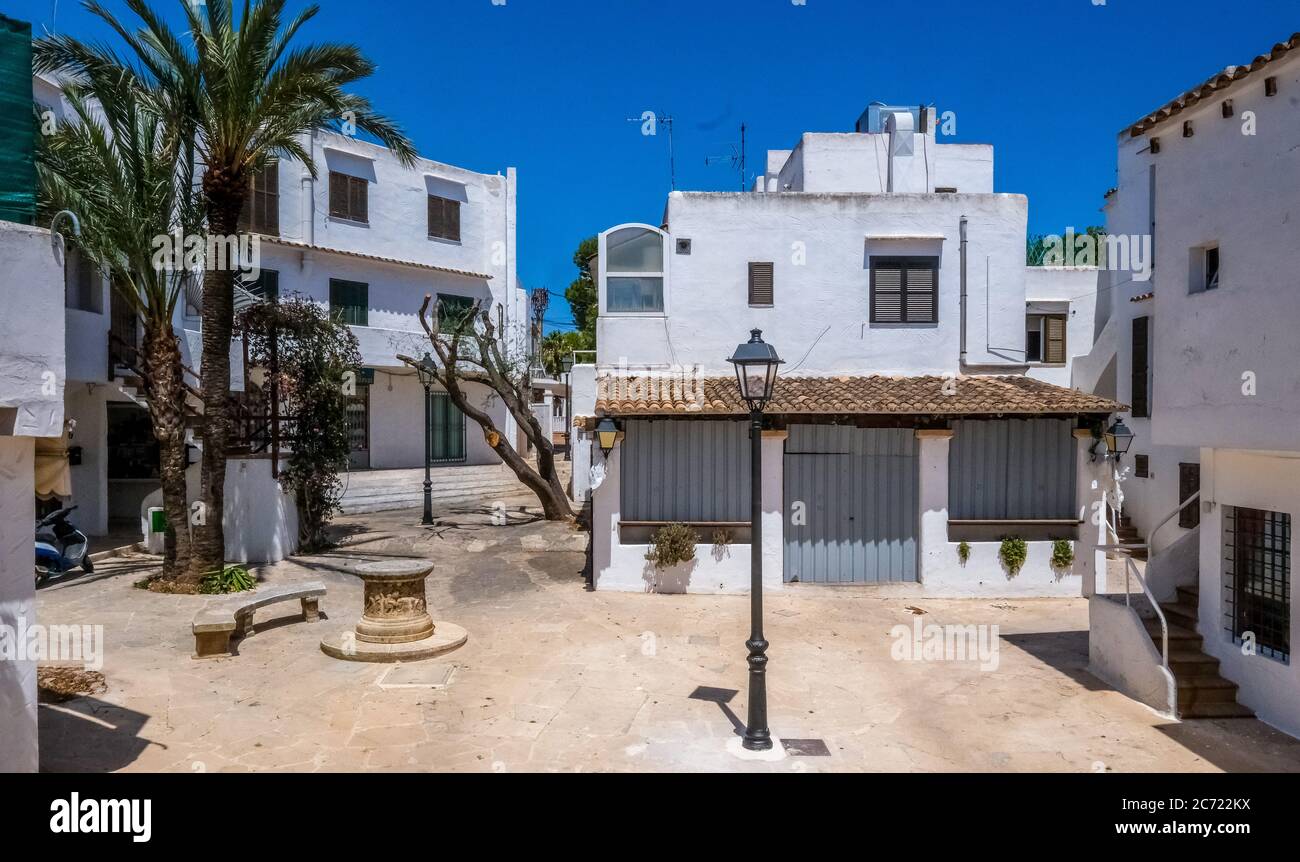 Closed shops in the formerly well frequented holiday resort Cala d'Or on the south-east coast of Mallorca. the upcoming general mask obligation leads Stock Photo