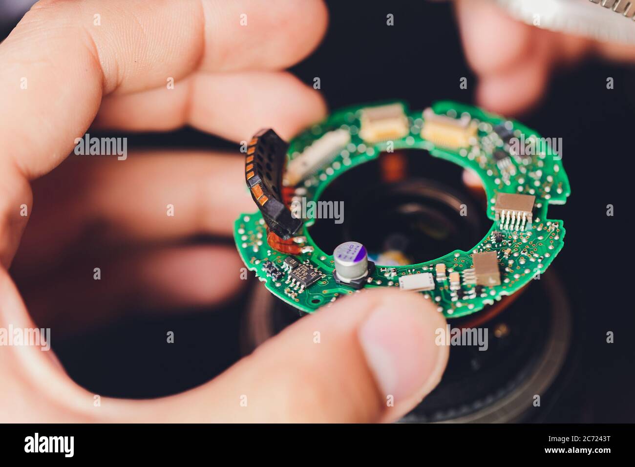 Precision prime optical dslr lens service, adjustment and alignment