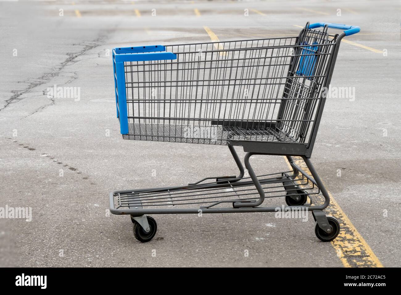 Grocery Cart Wheels High Resolution Stock Photography and Images Alamy